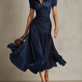 Veloura | Satenska midi haljina s retro elegancijom
