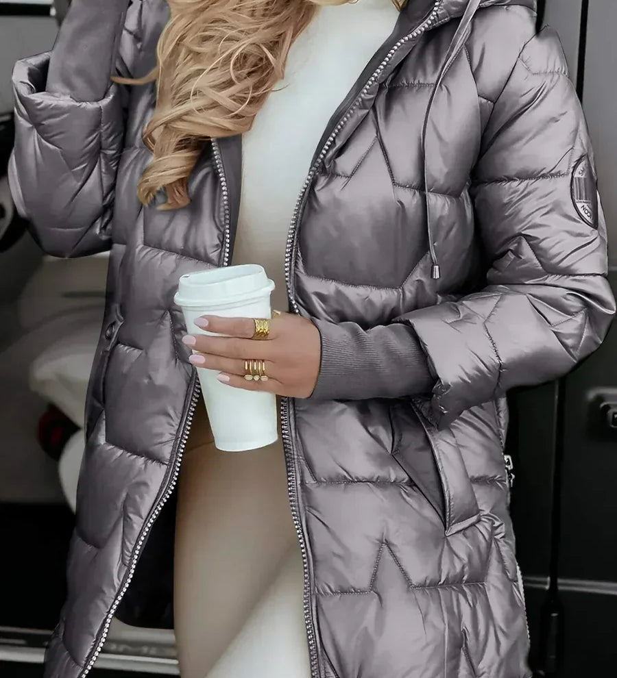 Renata™ | Osnovna jakna koja definiše zimsku eleganciju.